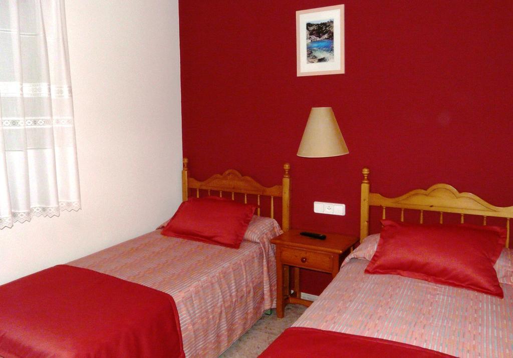 Hostal Rural Casa Castro Alberuela de la Liena Room photo